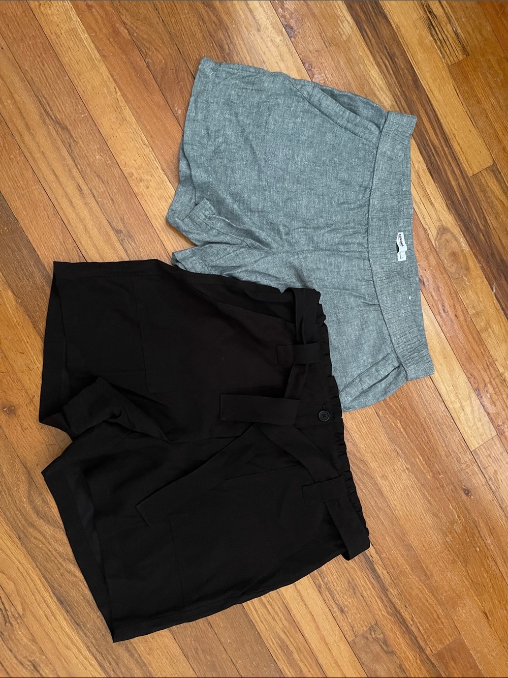 Set of two - Black High-Waist Tie Shorts & linen like Sonoma stretch shorts